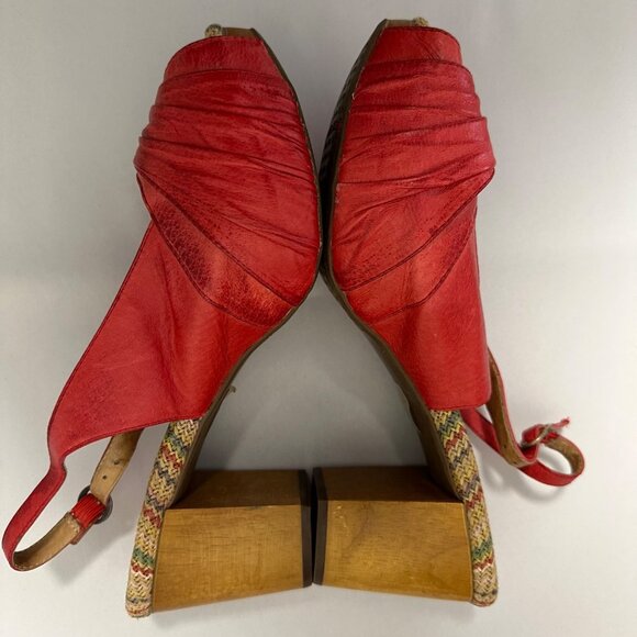 Miz Mooz Violin Red Leather Slingback Peep Toe Wood Block Heels Size 10 Pinup - Picture 7 of 11